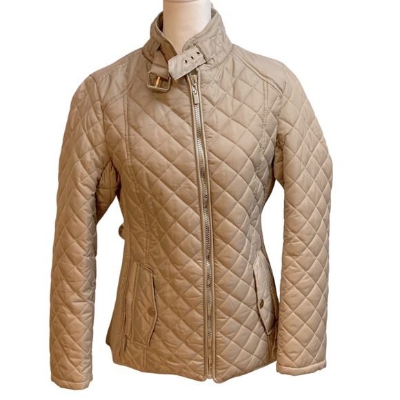 Urban Republic Jackets & Blazers - Urban Republic Women’s Quilted Tan Zippered Jacket Size Medium